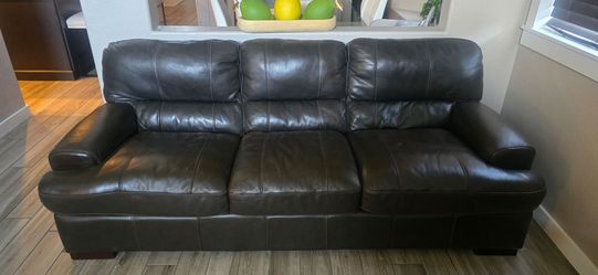 Brown Leather Couch w/Matching Chair