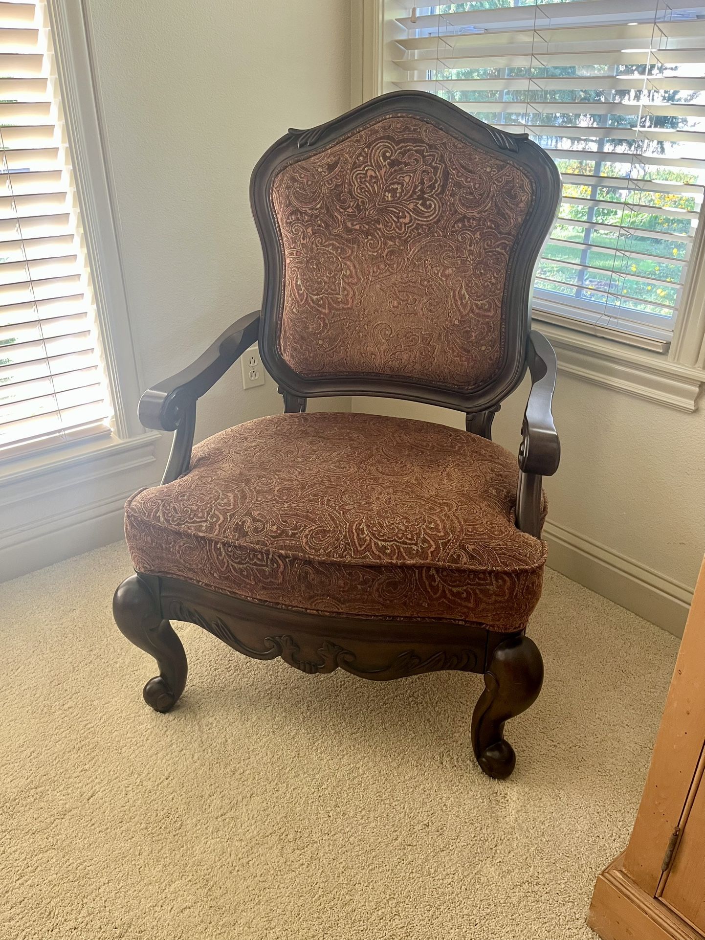 Accent Chairs