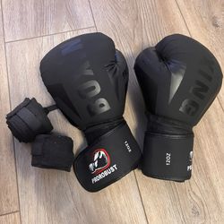 12 Oz Sparring Boxing Gloves (with 2 hand wraps)