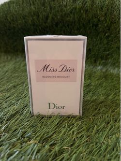 Miss d1or female pefume