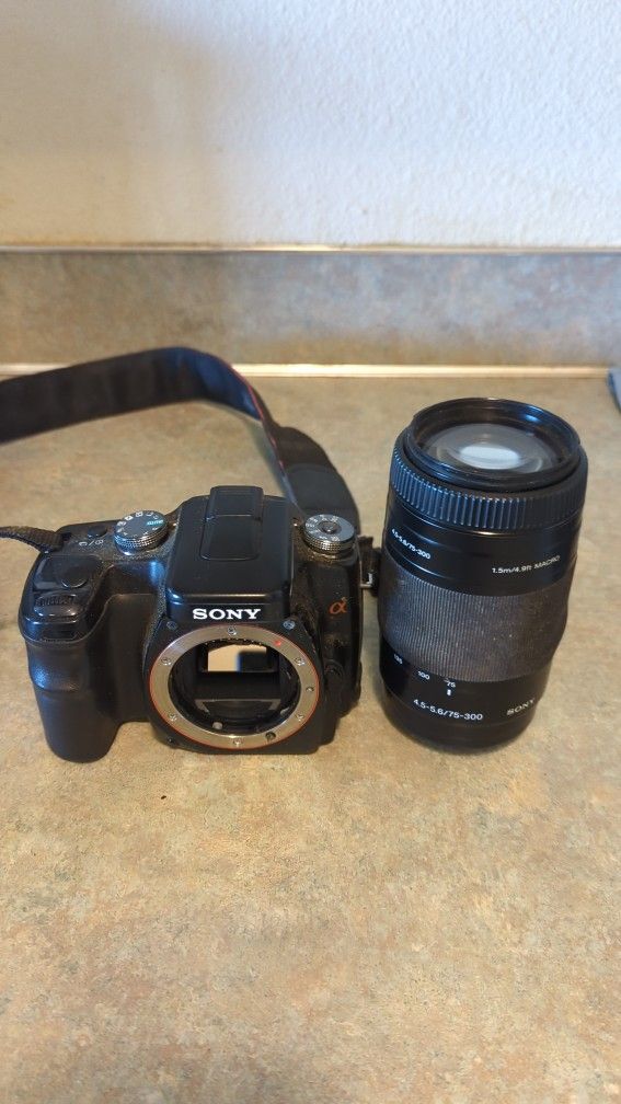 Sony Camera N50 /Video With Lens And Case