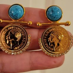 brand new staniless steel earring and neckalce set 