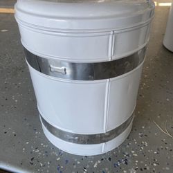Dog food Container