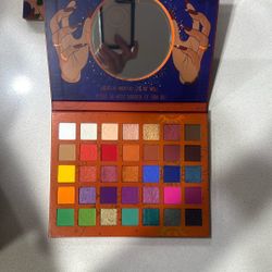 Eyeshadow Palette . New!