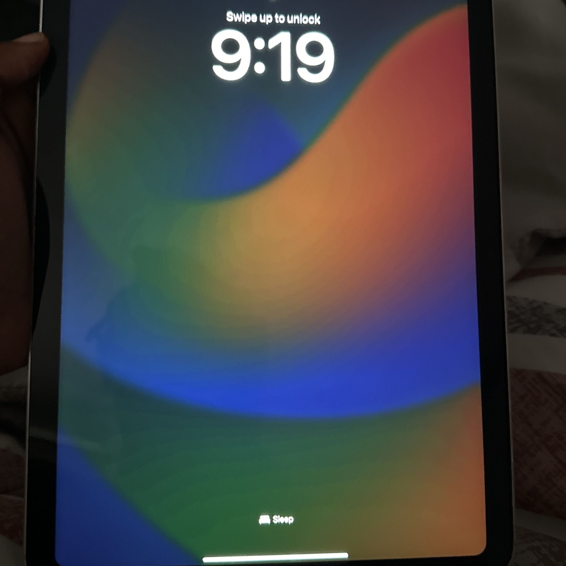 iPad A16, Silver, Got Cellular Data As Well