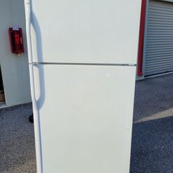 KENMORE TOP FREEZER FRIDGE😃👍NEW CONDITION❤️Works Great💯45 Day Warranty! 5 DAY MEMORIAL SALE🏃🏼‍♀