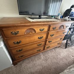 Solid wood Queen size bed frame with 2 nightstands and dresser with mirror