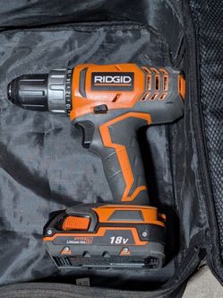 RIDGID 18V Cordless Power Drill Kit – 2 Batteries + Charger + Case
