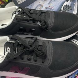 New Balance 215 Series Low Tops Casual 'Black' MS215RR. DS. Size 8.  ~NEW~