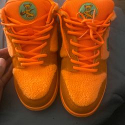 Grateful dead dunks