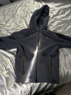 Medium dark blue nike tech