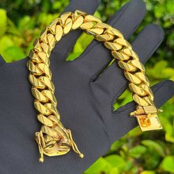 10k solid yellow gold Big boy VIP Cuban link 8.5” bracelet 145.3 grams 16mm