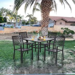 New 5PC All Metal Dining Set