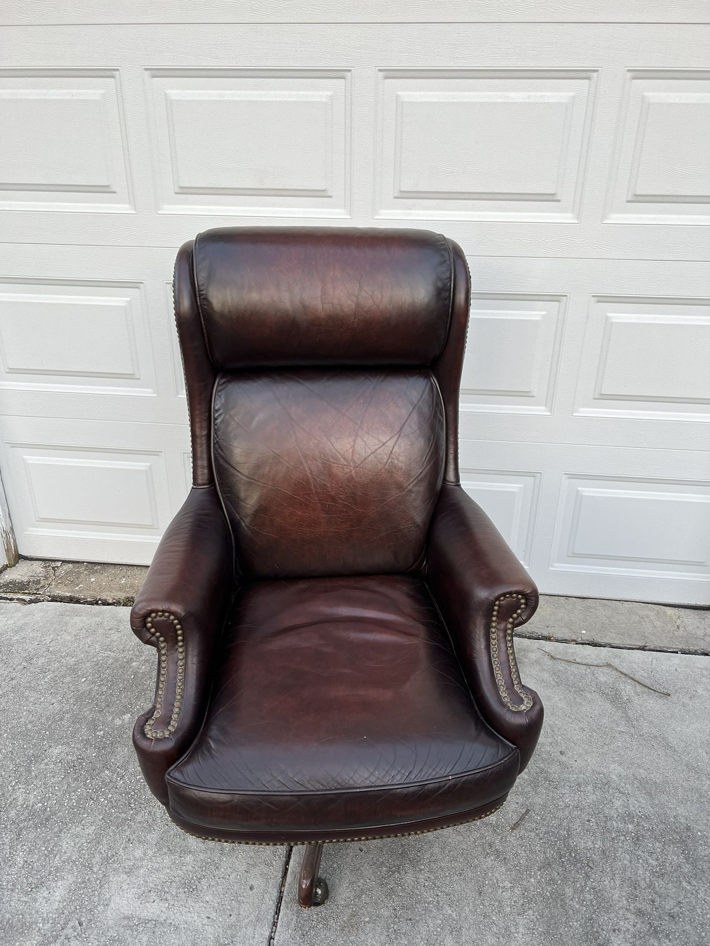 Seven Seas Executive Leather Office Chair