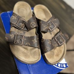 Women’s Birkenstocks Size 39 8-81/2 