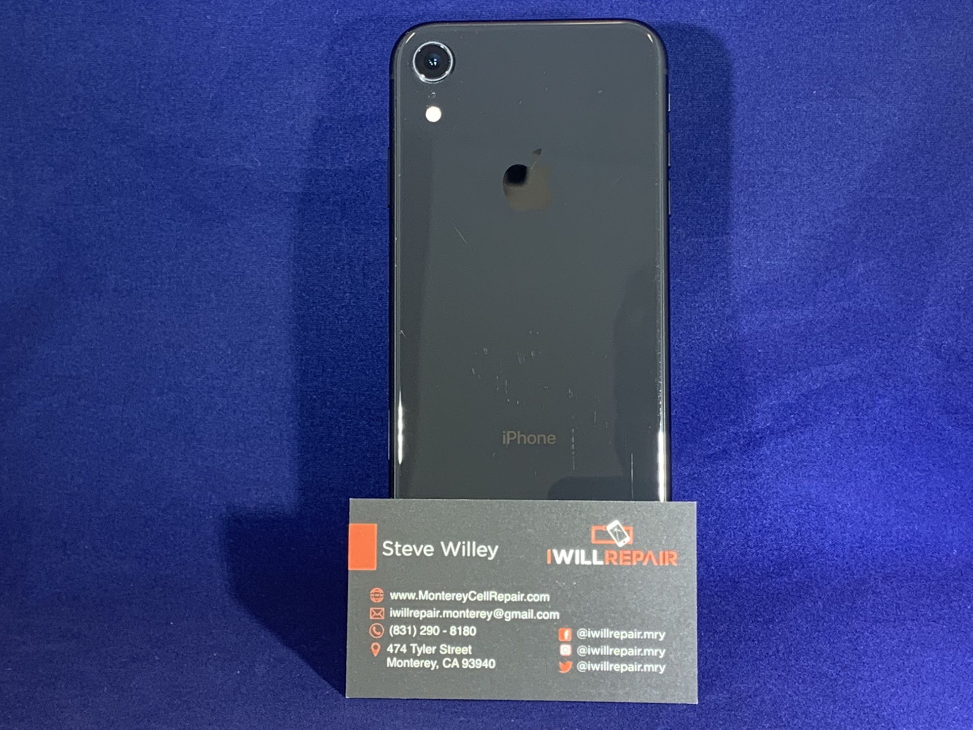 iPhone XR Black 128 GB iPhone XR Black 128 GB iPhone XR Black 128