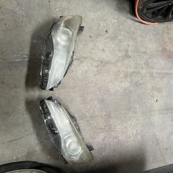 Toyota Camry 12-17 Headlights