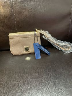 Monedero DONNEY & BOURQUE $30