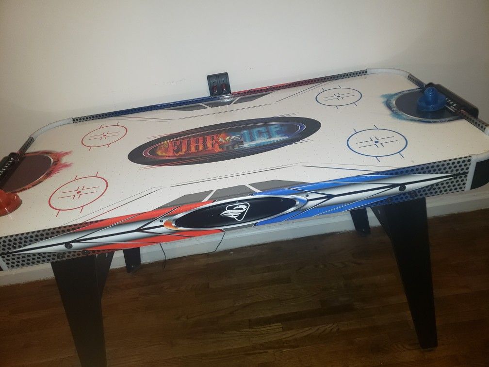 Air Hockey Table With Lights And Counter
