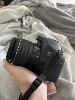 Canon Rebel T7
