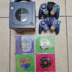 Nintendo Game Cube With 4 Games 