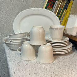 18 Piece Vintage Pfaltzgraff Filigree Set