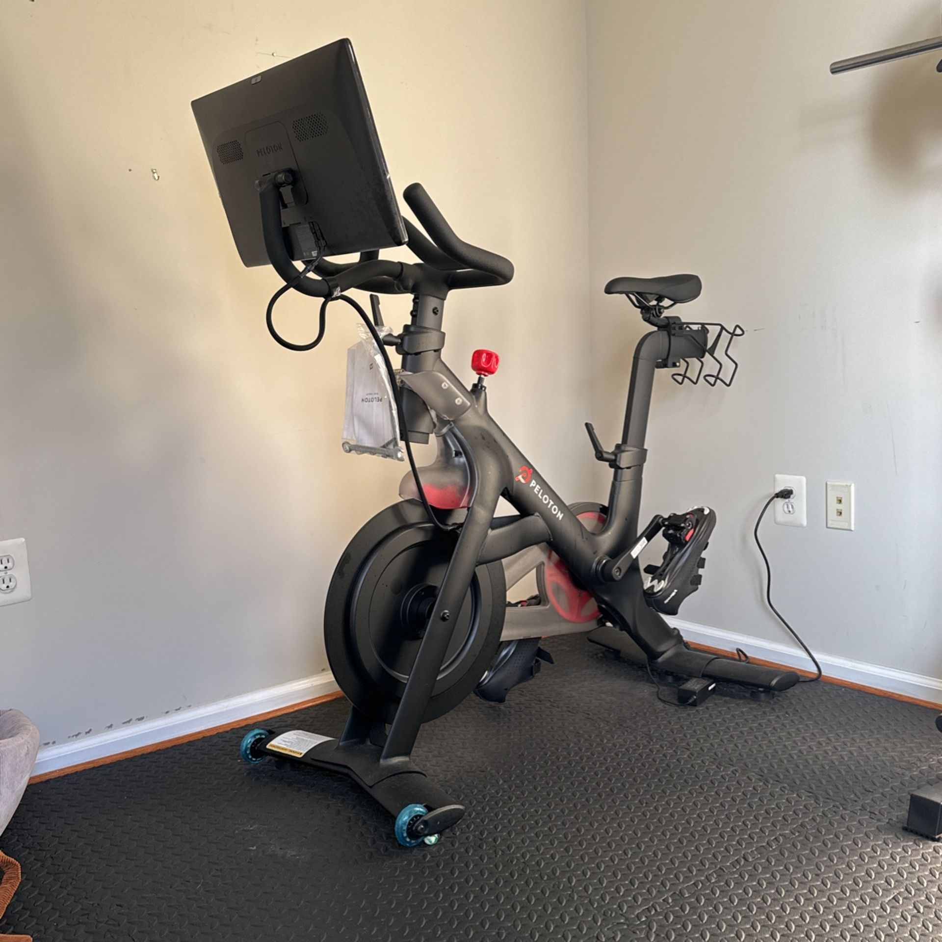 Peloton Barely Used