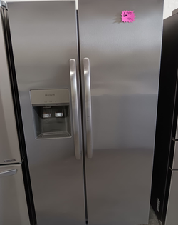 Frigidaire Side‑by‑Side Fridge – Stainless, Ice & Water
