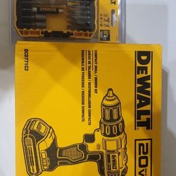 Dewalt Drill With Screw Driving Bits