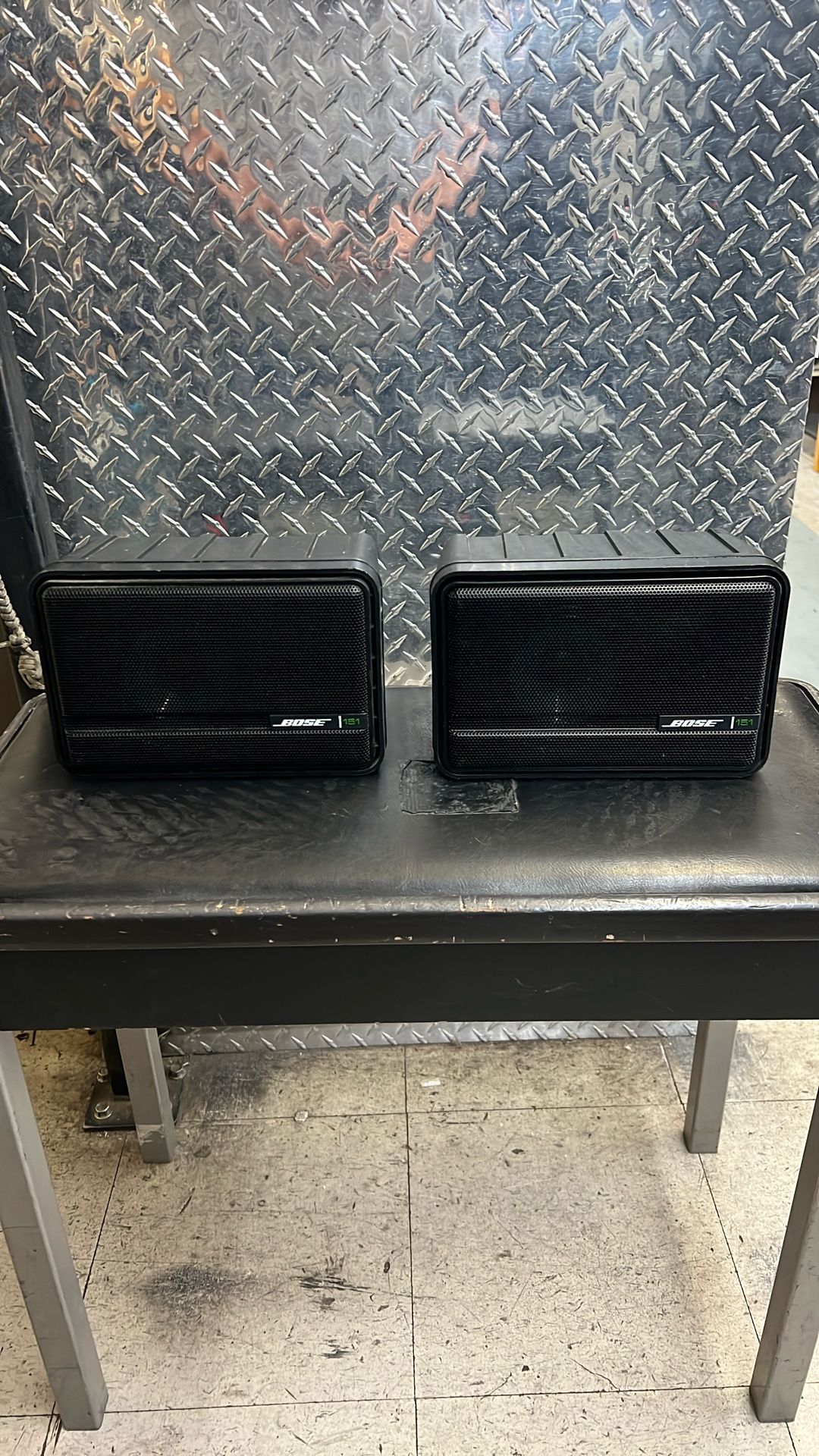 Bose 151 Indoor Outdoor Weatherproof Speaker Pair