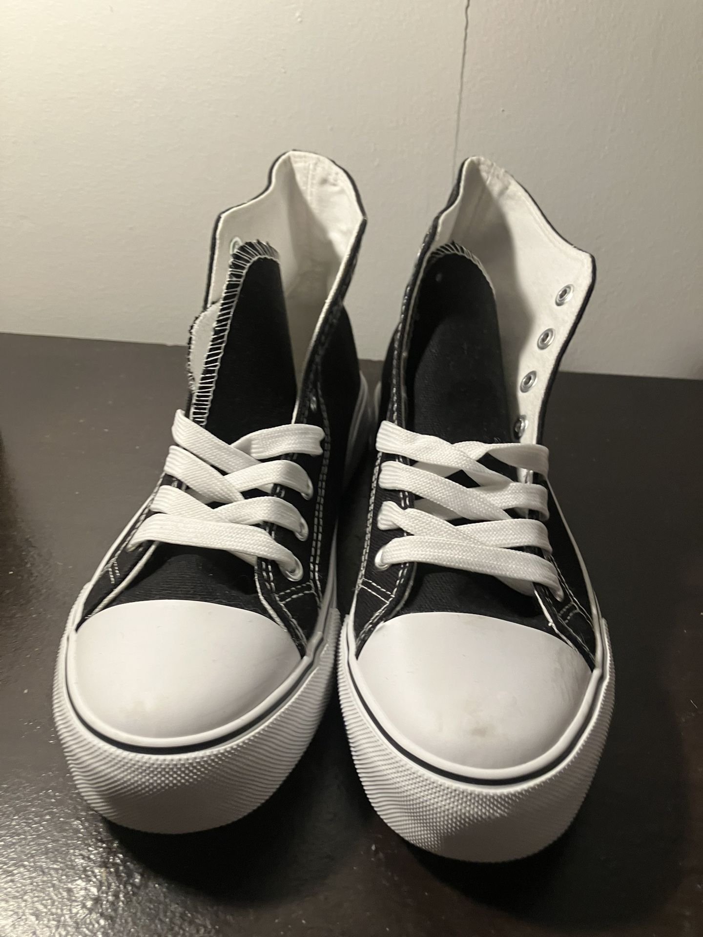 Canvas Sneakers Black