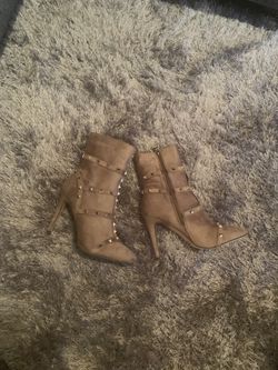 Half mid ankle boots
