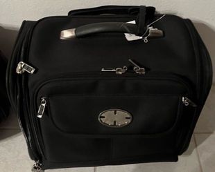 Luggage, Like New W/built In Lock