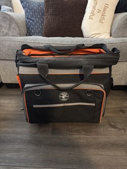 Klein rolling tool bag