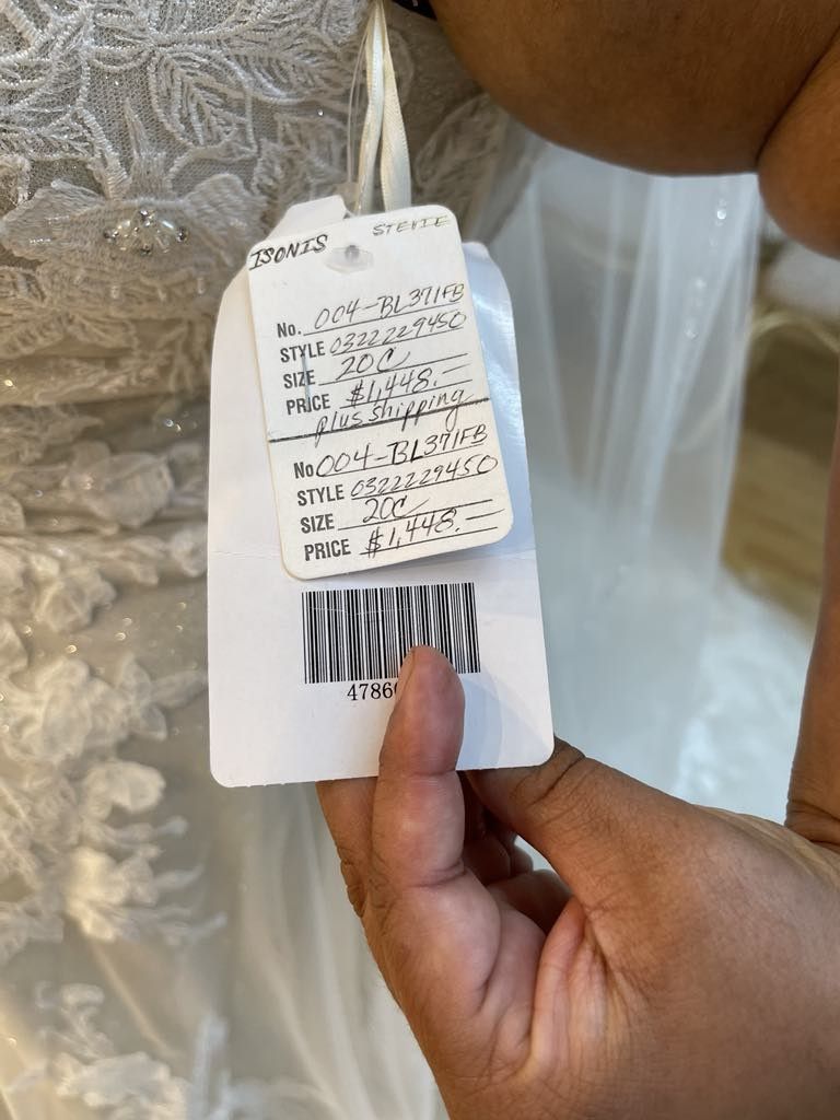 Wedding Dress New Never Been Used