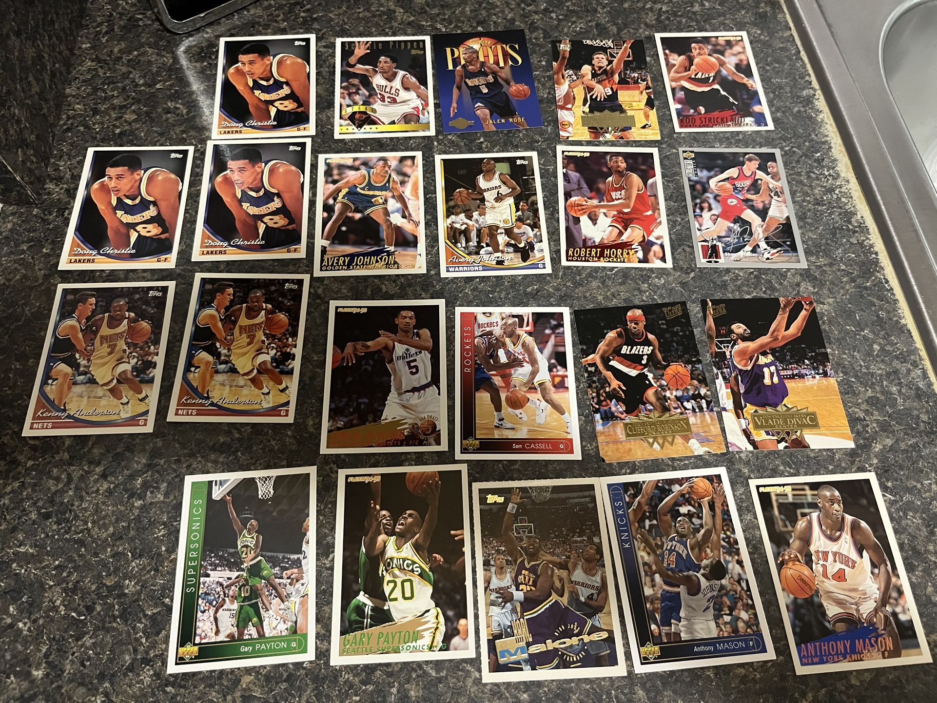 22 Cards From Gary Payton, Vlade Divac, Sam Cassell, Doug Christie, Avery Johnson, Etc