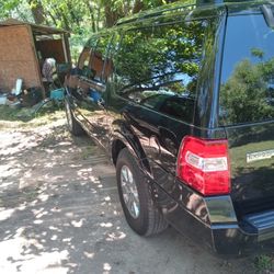 Ford Expedition 2008 With 112000 Miles With New Engine. In Perfect Conditions