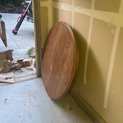 Round Table With Center Leg 