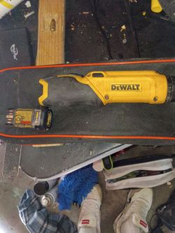 8 volt DeWalt    drill ( charger not included)