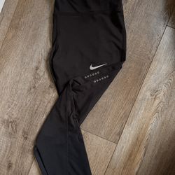 Womens Black Nike Dri-Fit Capri leggings size L