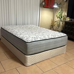 VERY NICE FULL SIZE MATTRESS AND BOXSPRING FOR SALE! IN GREAT CONDITION, FREE DELIVERY