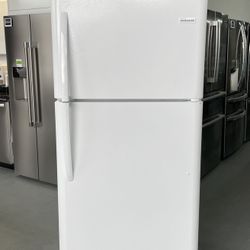 Frigidaire 18 Cu. Ft. White Top Freezer Refrigerator - FFTRTW K5IGK