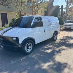 Auto Mobile Detailing Van With Equipment 