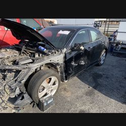 2009 Acura TSX. Parts PARTS PARTOUT!!