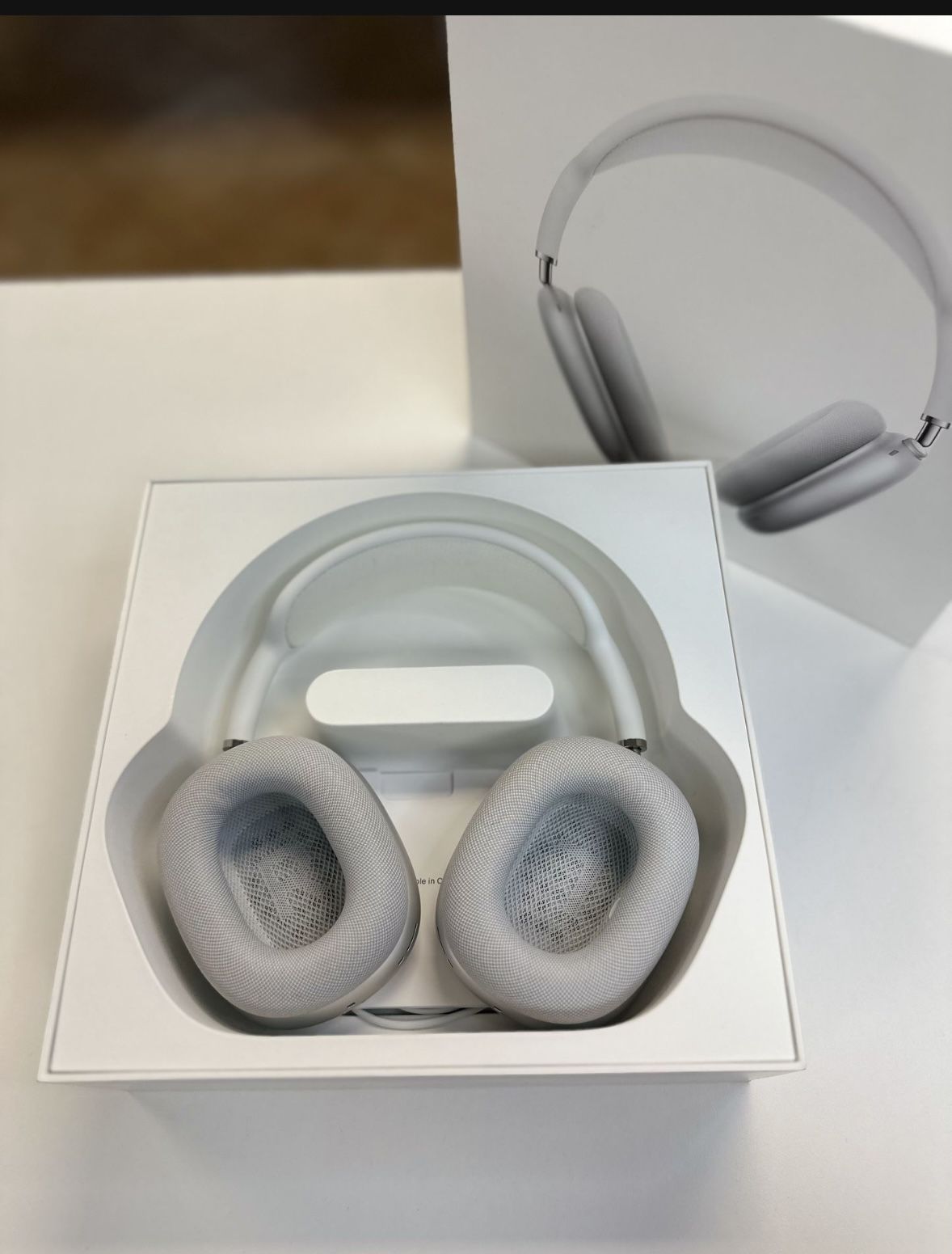 Apple AirPods MaxAppleCare+ Expires July 05,2025 for Sale in Las Vegas