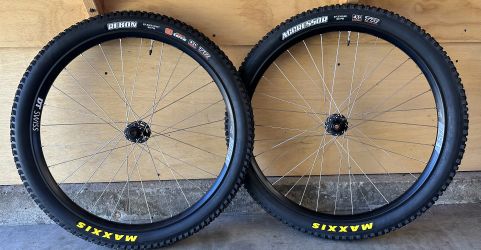 DT SWISS 27.5 Wheelset 