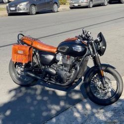 2019 Triumph T100 Black 7k Miles