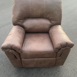 Rocker Recliner 