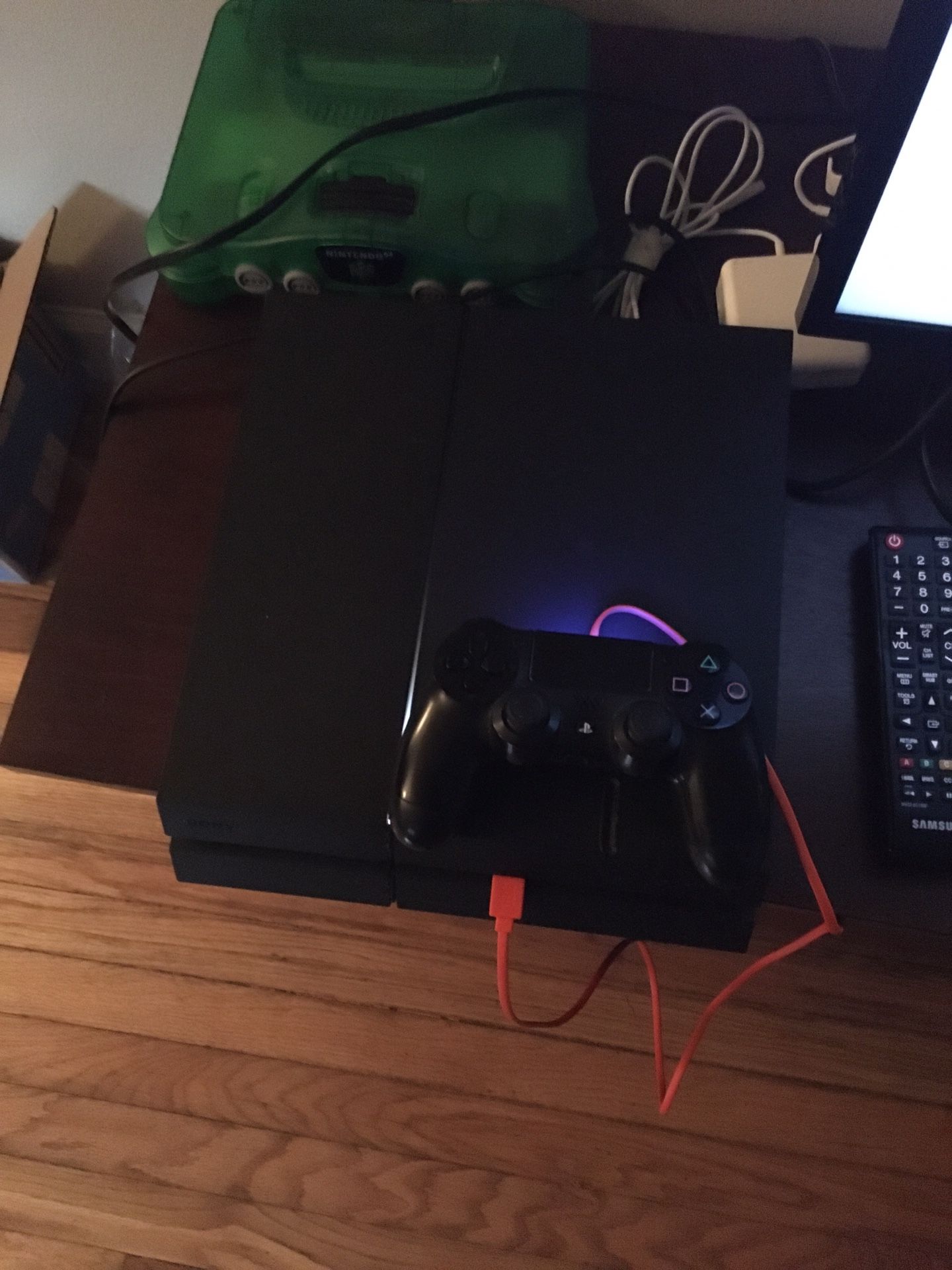 PS4 500GB - Read Description