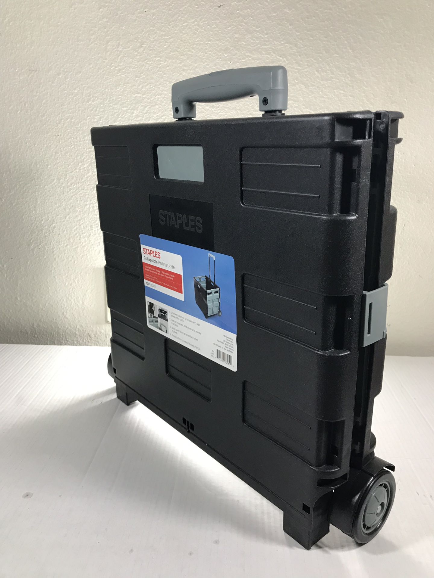 Collapsible rolling crate (Firm price $25)